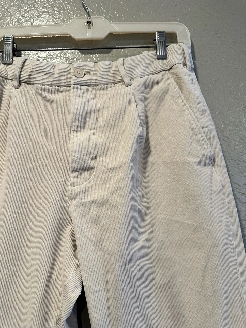 Uniqlo Men's Light Beige Corduroy Casual Pants-Bought in Korea-Size Small